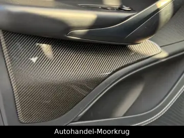 ASTON MARTIN DBX707 4.0 V8  Vollausstattung Carbon-Paket