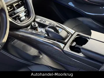 ASTON MARTIN DBX707 4.0 V8  Vollausstattung Carbon-Paket