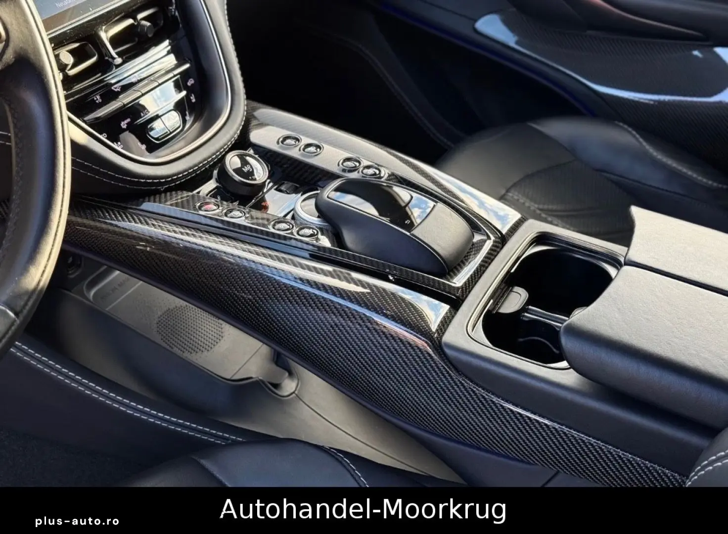 ASTON MARTIN DBX707 4.0 V8  Vollausstattung Carbon-Paket