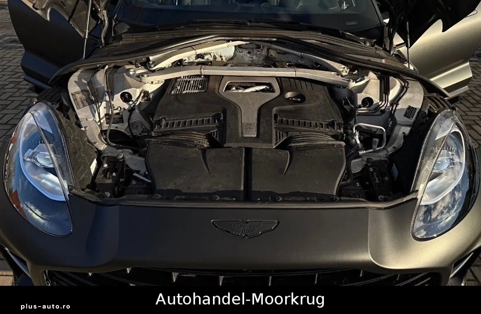 ASTON MARTIN DBX707 4.0 V8  Vollausstattung Carbon-Paket