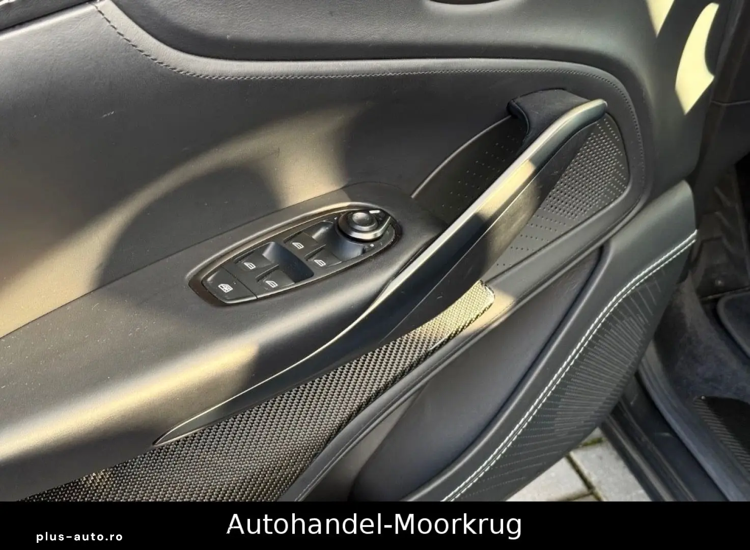 ASTON MARTIN DBX707 4.0 V8  Vollausstattung Carbon-Paket