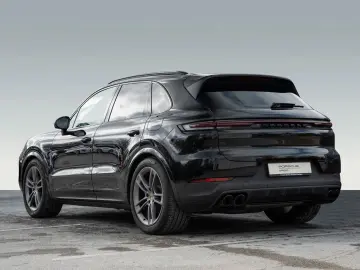PORSCHE Cayenne E-Hybrid AHK Luftfederung InnoDrive HUD