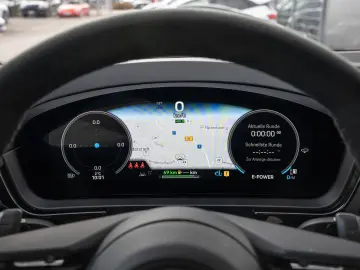 PORSCHE Cayenne E-Hybrid AHK Luftfederung InnoDrive HUD