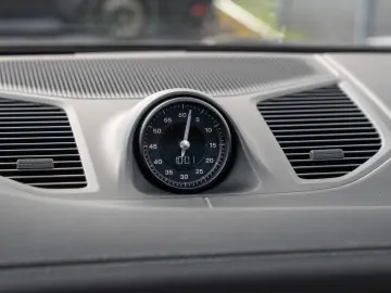 PORSCHE Cayenne E-Hybrid AHK Luftfederung InnoDrive HUD