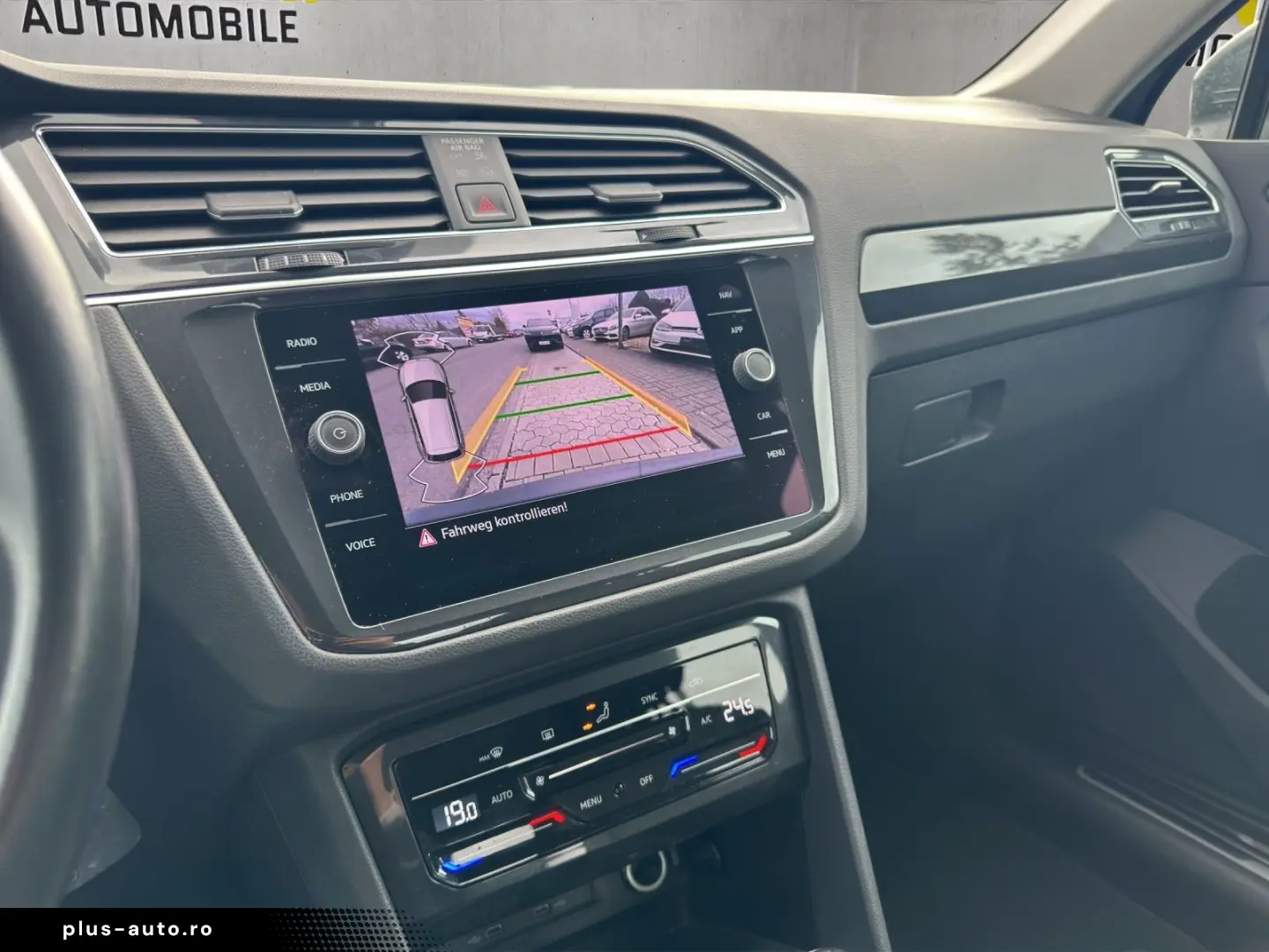 VW Tiguan Life NAVI KAMERA LED AHK