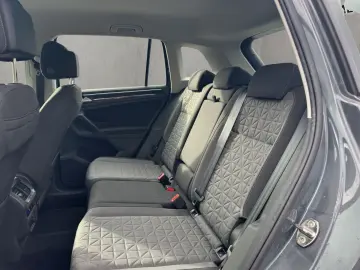 VW Tiguan Life NAVI KAMERA LED AHK