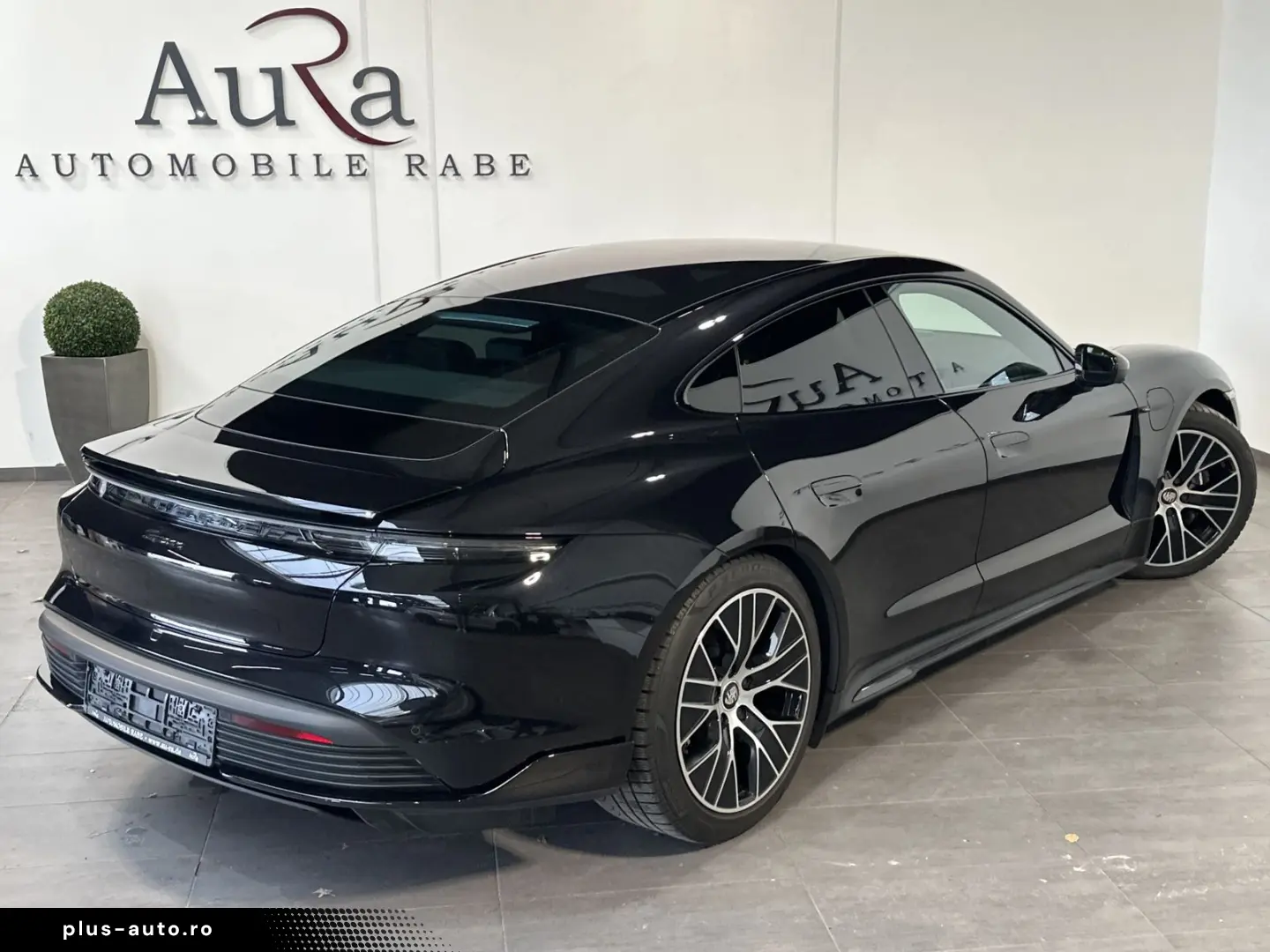 PORSCHE Taycan Sport-Design NAV LED PANORAMA 360  20ZOLL