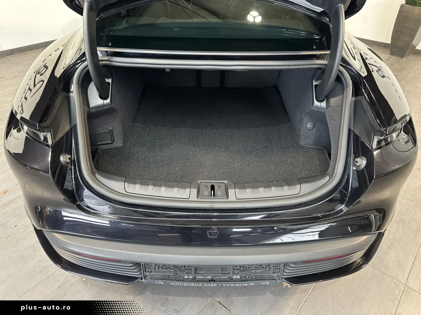 PORSCHE Taycan Sport-Design NAV LED PANORAMA 360  20ZOLL