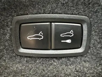 PORSCHE Taycan Sport-Design NAV LED PANORAMA 360  20ZOLL