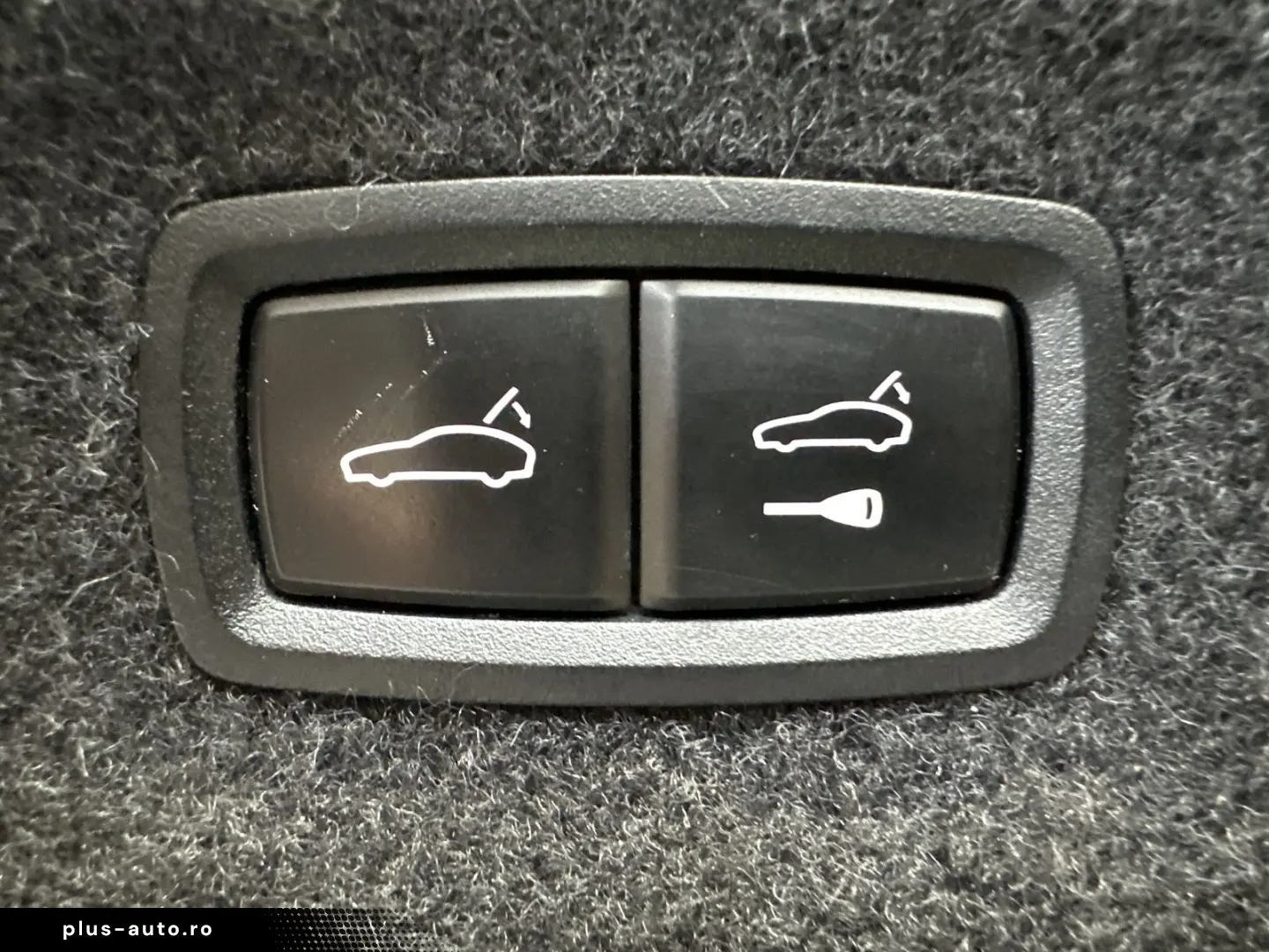 PORSCHE Taycan Sport-Design NAV LED PANORAMA 360  20ZOLL