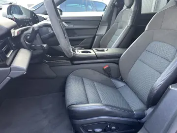 PORSCHE Taycan Sport-Design NAV LED PANORAMA 360  20ZOLL