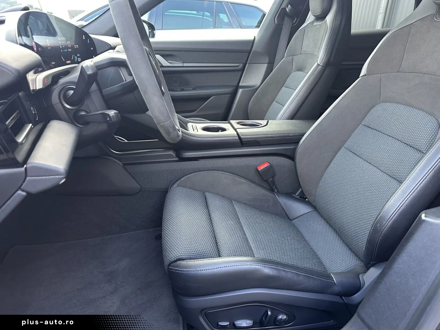 PORSCHE Taycan Sport-Design NAV LED PANORAMA 360  20ZOLL