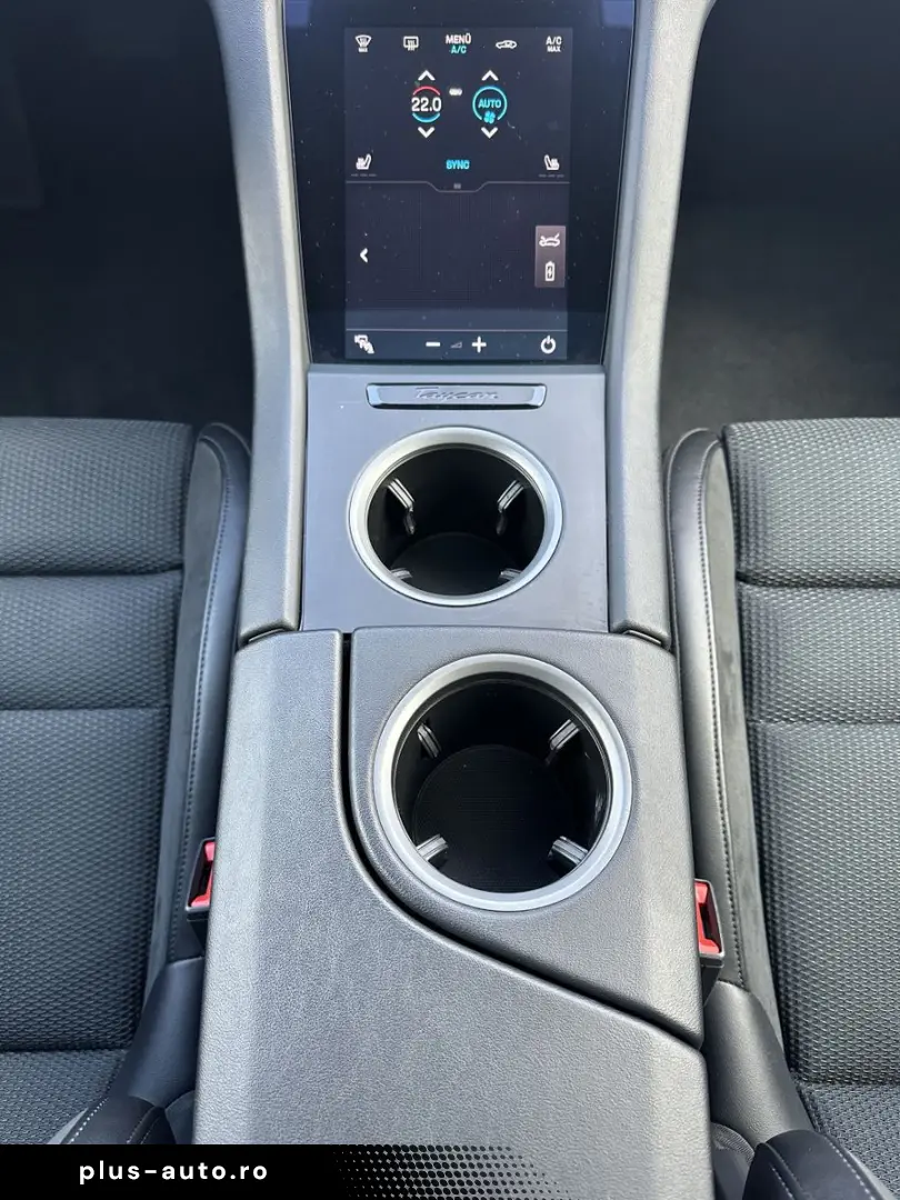 PORSCHE Taycan Sport-Design NAV LED PANORAMA 360  20ZOLL