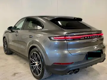 PORSCHE Cayenne Coupe E-Hybrid