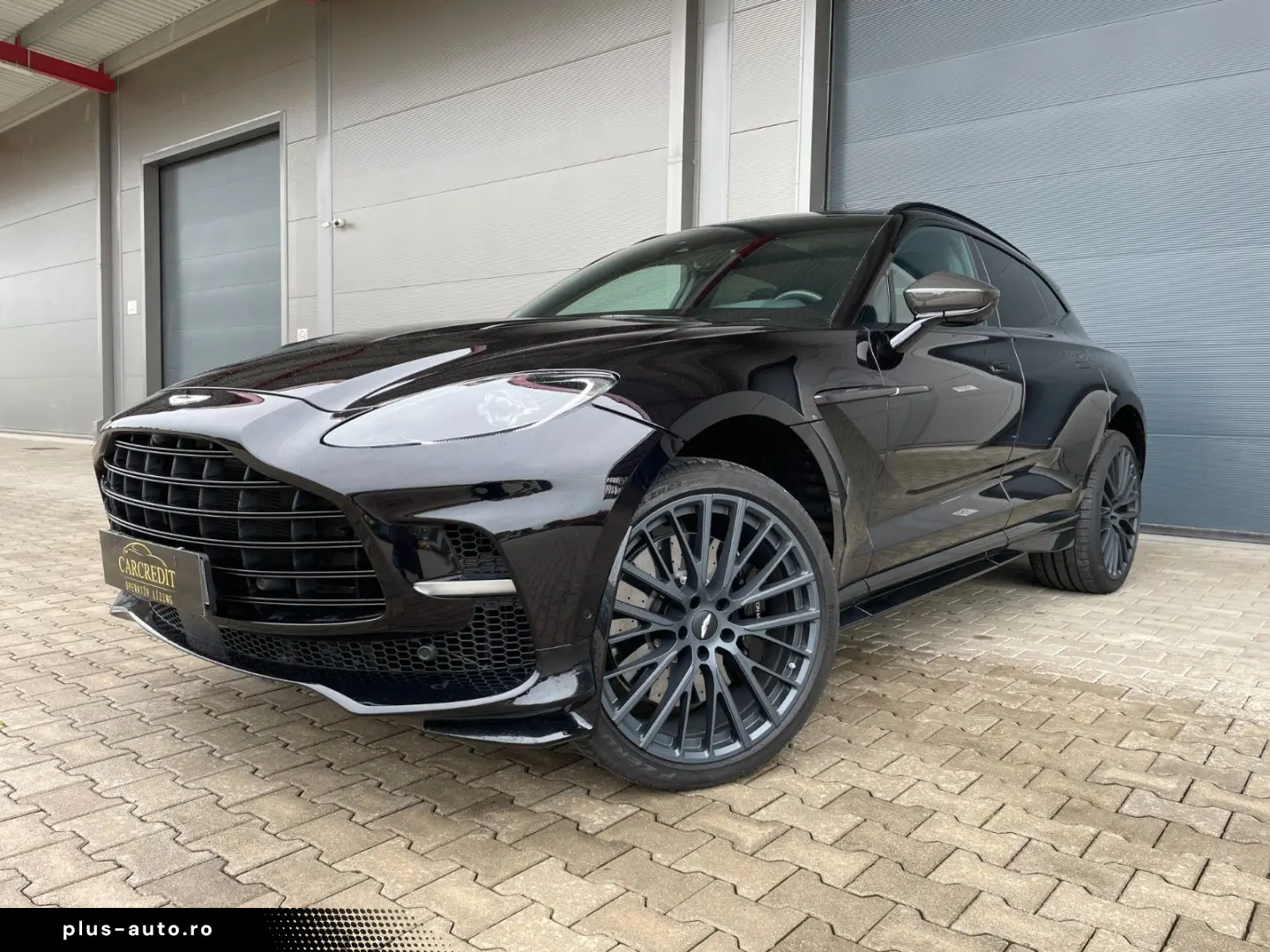 ASTON MARTIN DBX DBX707