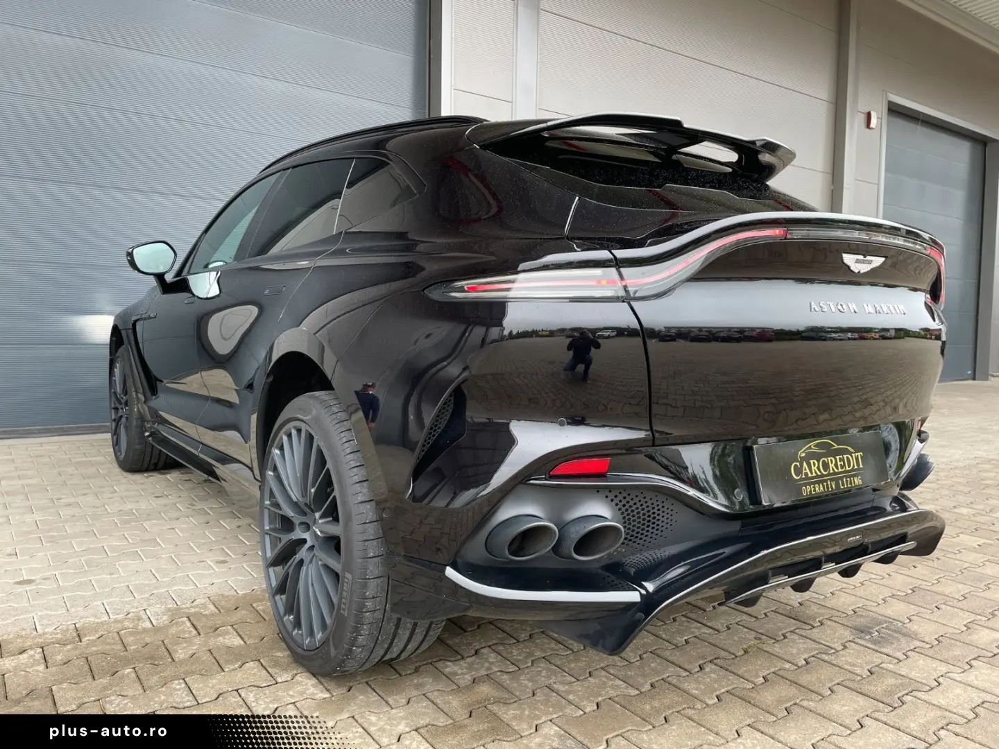ASTON MARTIN DBX DBX707