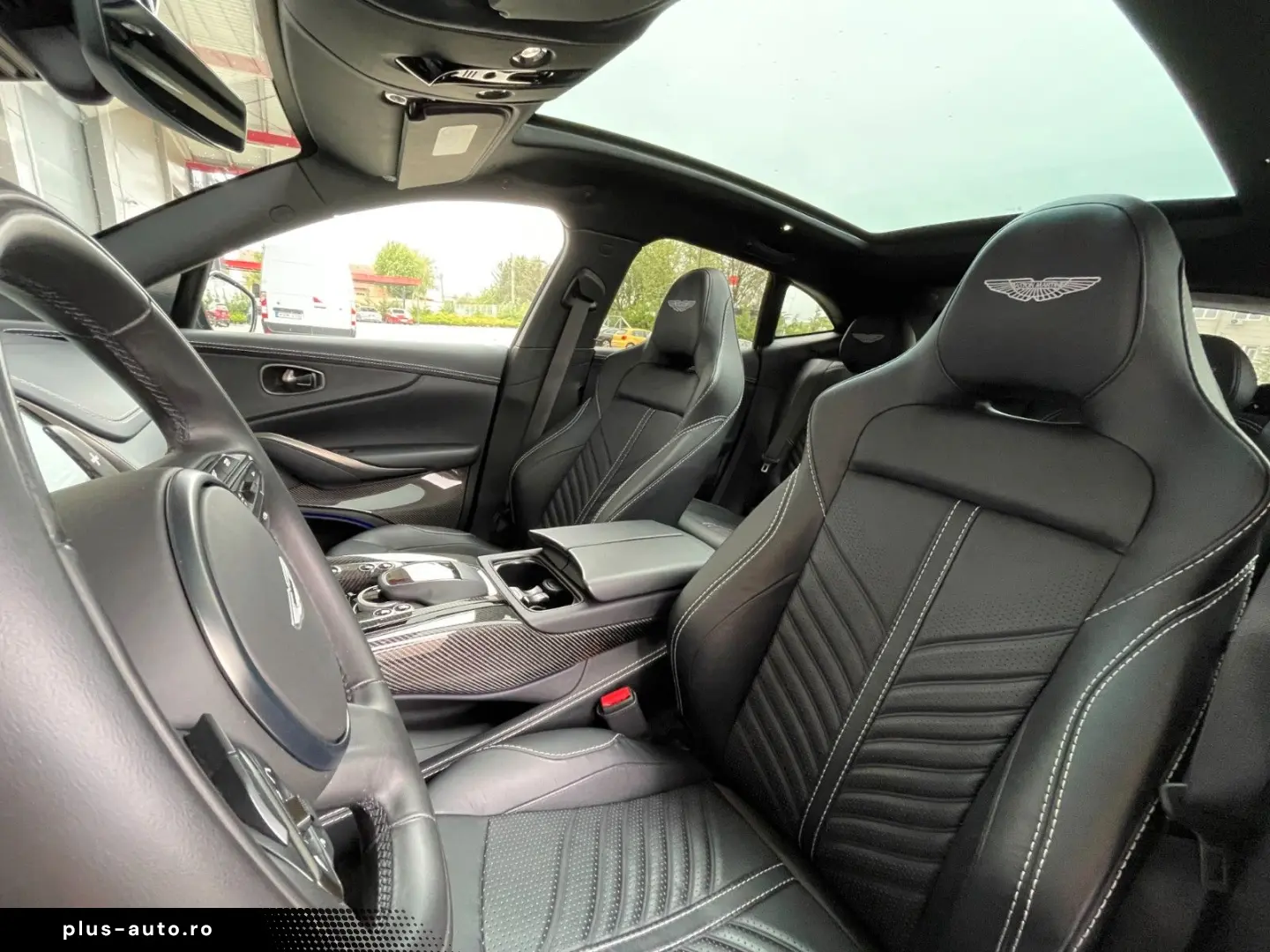 ASTON MARTIN DBX DBX707