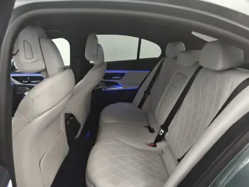 MERCEDES-BENZ E 220d 4M AMG Premium Airmatic 20