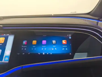 MERCEDES-BENZ E 220d 4M AMG Premium Airmatic 20