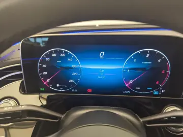 MERCEDES-BENZ E 220d 4M AMG Premium Airmatic 20