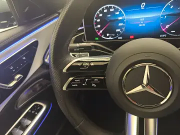 MERCEDES-BENZ E 220d 4M AMG Premium Airmatic 20