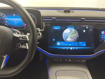 MERCEDES-BENZ E 220d 4M AMG Premium Airmatic 20