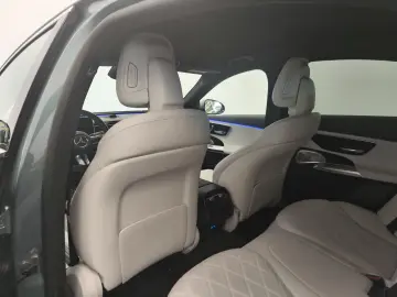 MERCEDES-BENZ E 220d 4M AMG Premium Airmatic 20