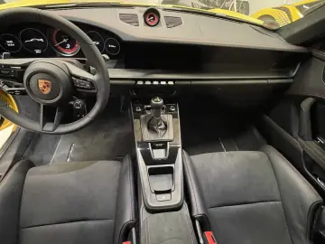 PORSCHE 992 GT3  Clubsport  Approved 11 26  Lift  FULL