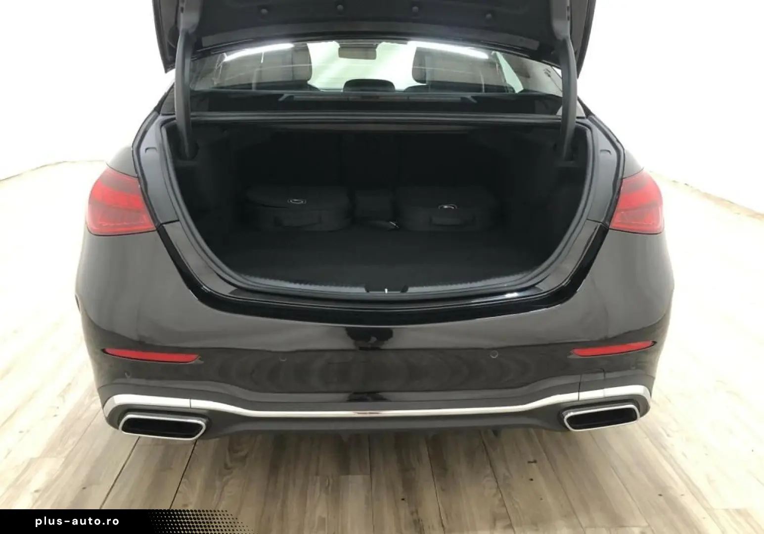 MERCEDES-BENZ C 300 de 4matic AMG AMG MBUX AHK Pano SHD Wide