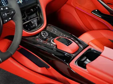 ASTON MARTIN DBX707 CERAMIC BLACK