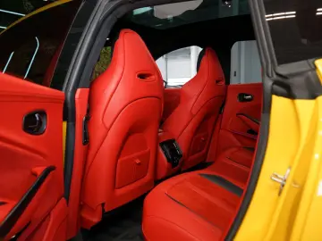 ASTON MARTIN DBX707 CERAMIC BLACK