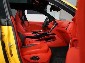 ASTON MARTIN DBX707 CERAMIC BLACK