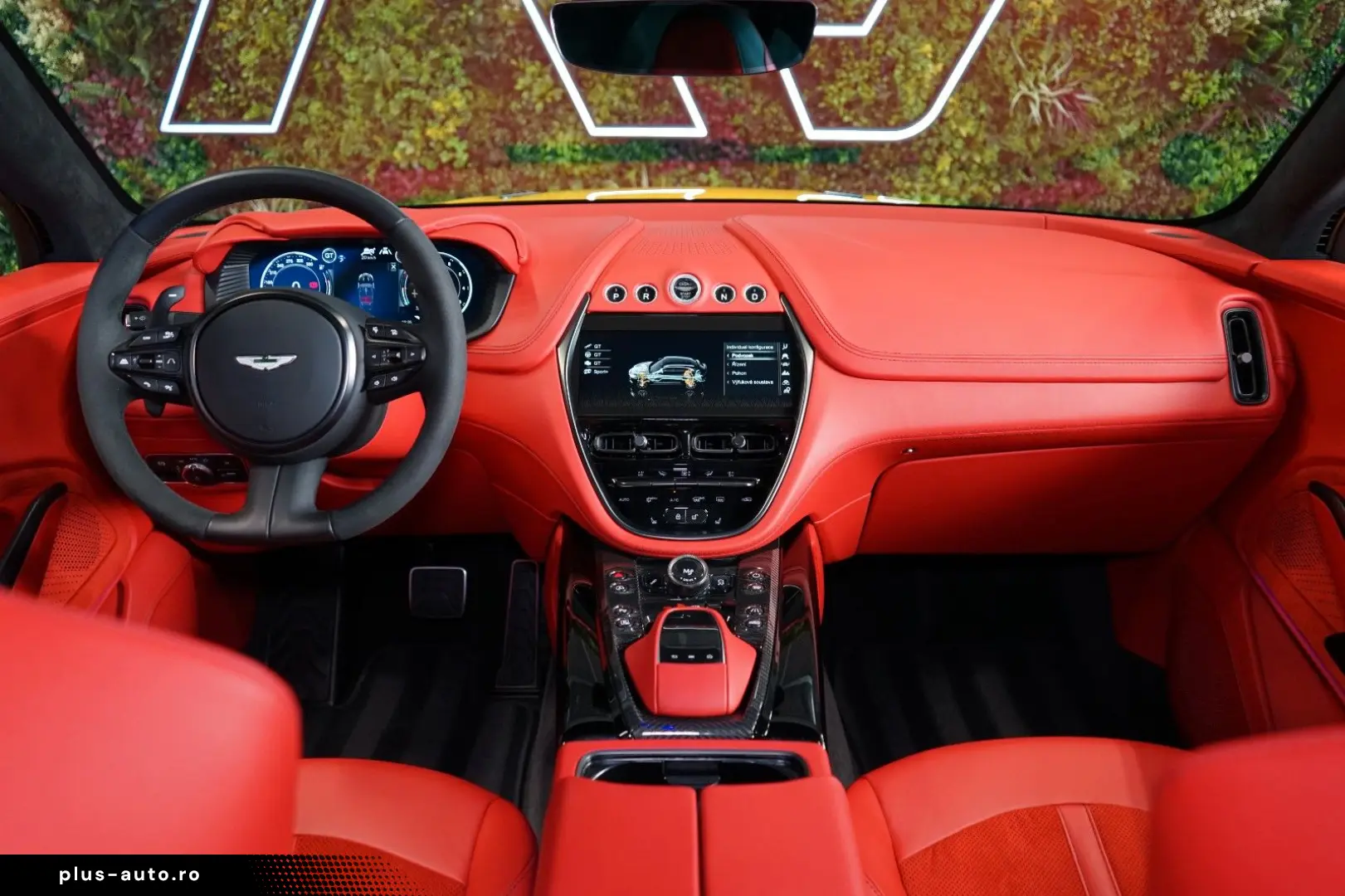 ASTON MARTIN DBX707 CERAMIC BLACK