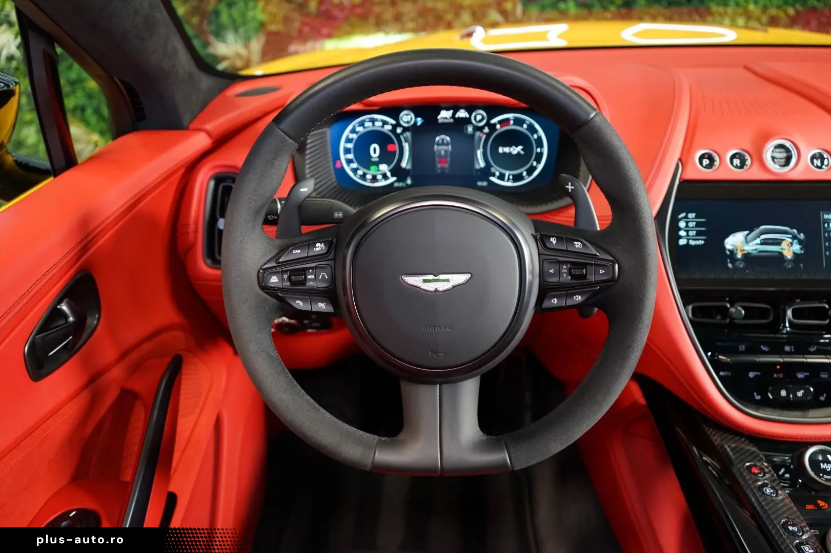 ASTON MARTIN DBX707 CERAMIC BLACK