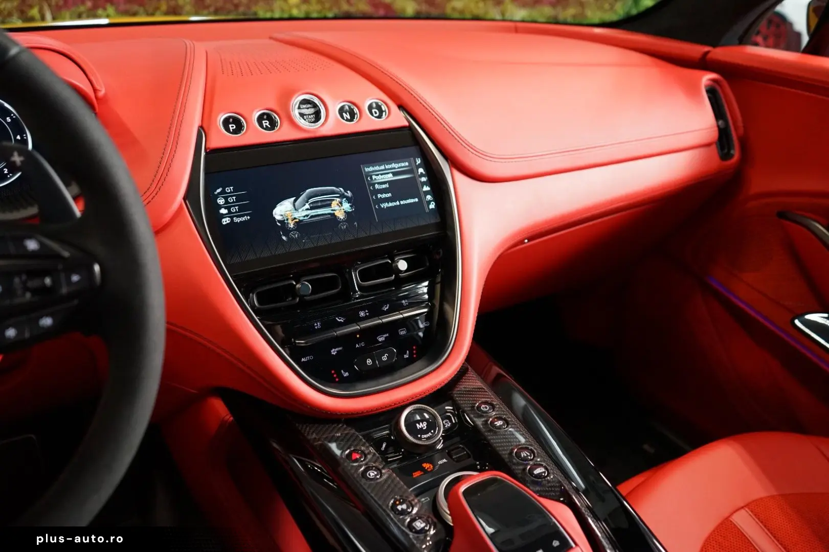 ASTON MARTIN DBX707 CERAMIC BLACK