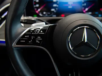 Mercedes-Benz E 200 Avantgarde Mild Hybrid