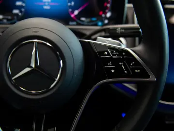 Mercedes-Benz E 200 Avantgarde Mild Hybrid