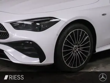 MERCEDES-BENZ CLE 300 e AMG Sport Night Distr Vorr Pano