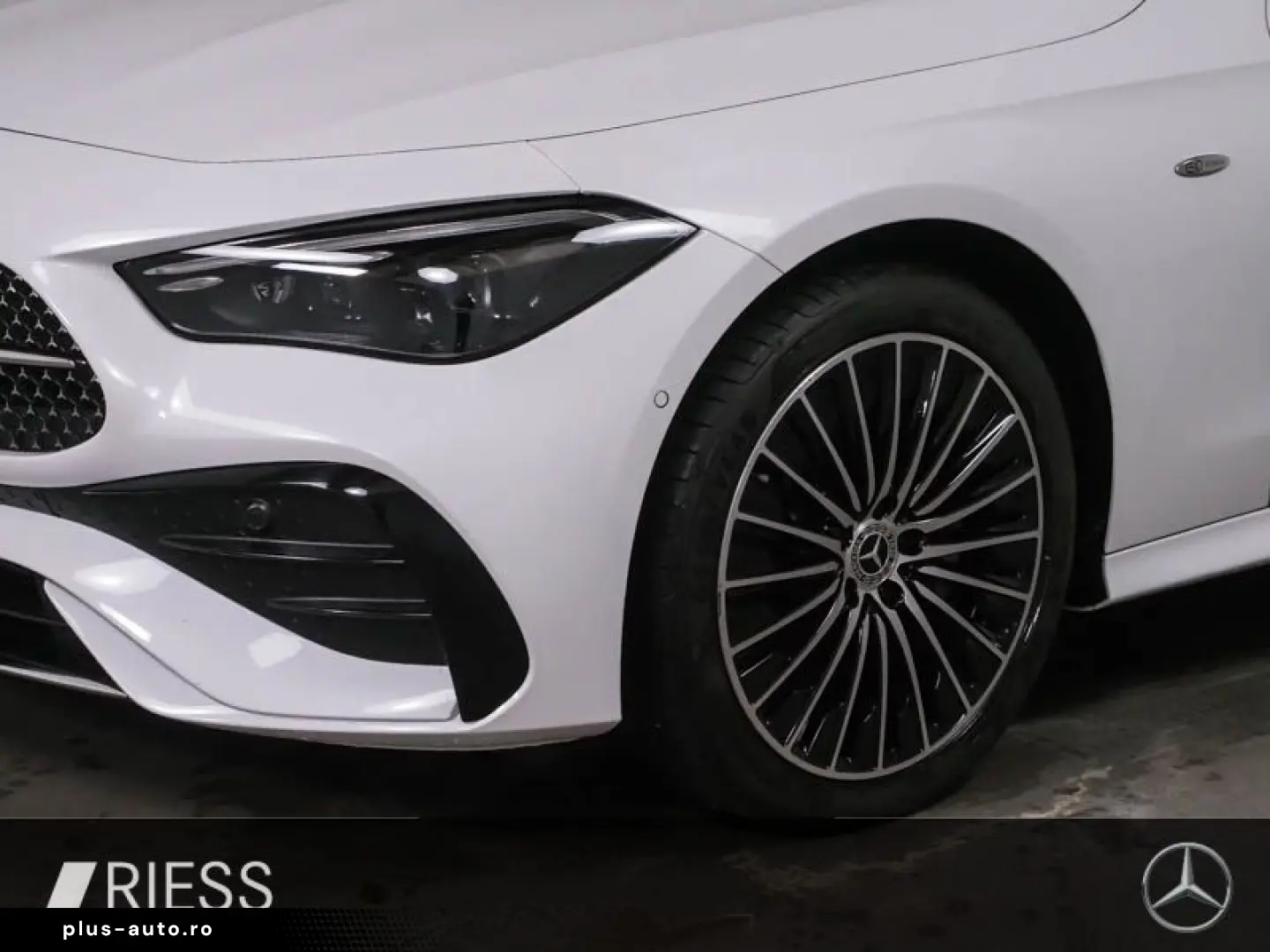 MERCEDES-BENZ CLE 300 e AMG Sport Night Distr Vorr Pano