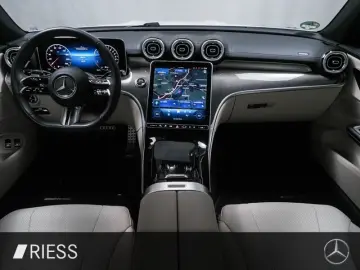 MERCEDES-BENZ CLE 300 e AMG Sport Night Distr Vorr Pano