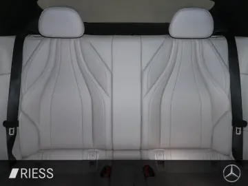 MERCEDES-BENZ CLE 300 e AMG Sport Night Distr Vorr Pano