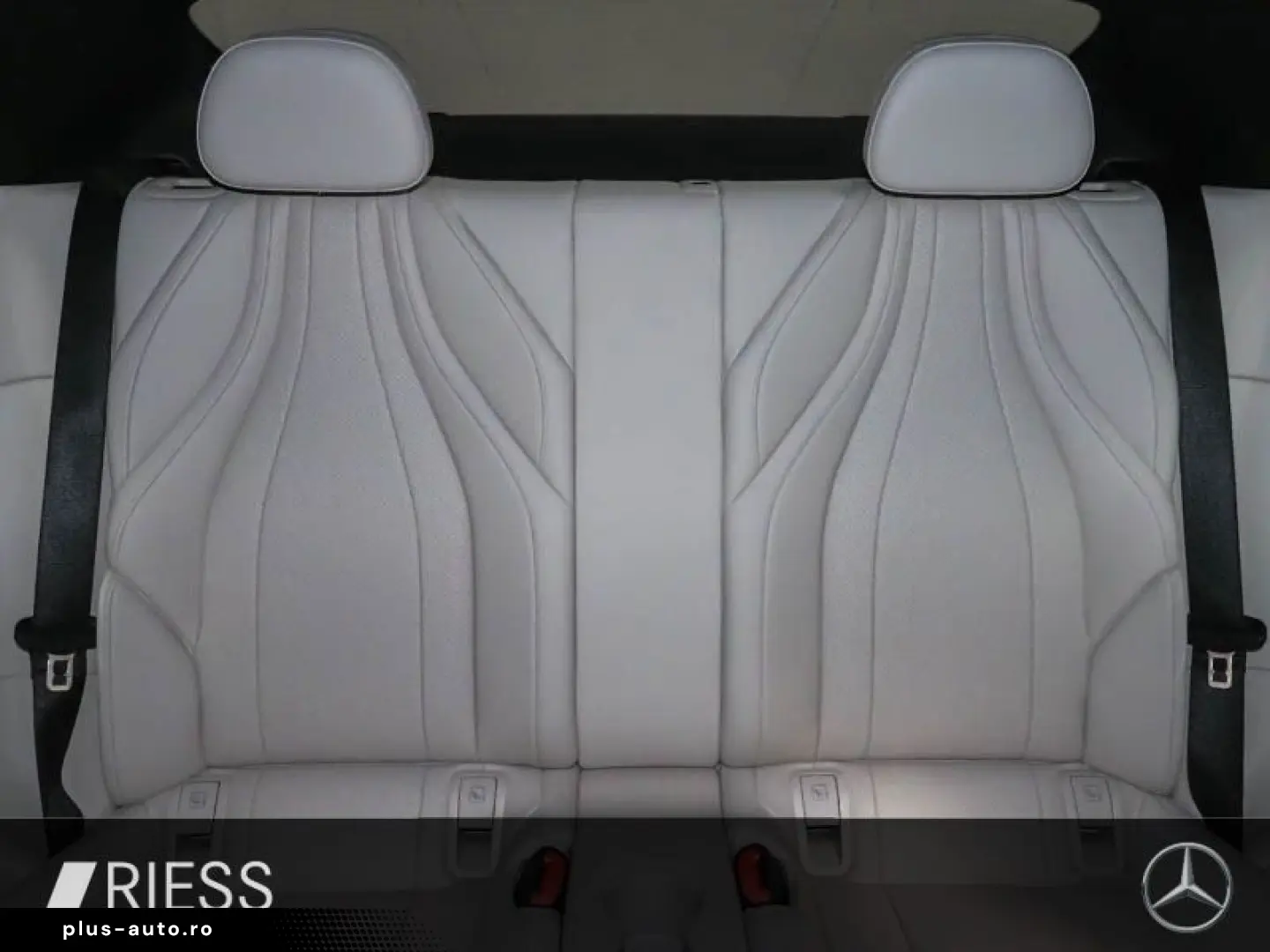 MERCEDES-BENZ CLE 300 e AMG Sport Night Distr Vorr Pano