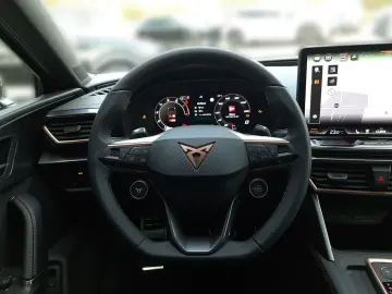 CUPRA Leon Sportstourer VZ E-Hybrid  AHK Sennheiser