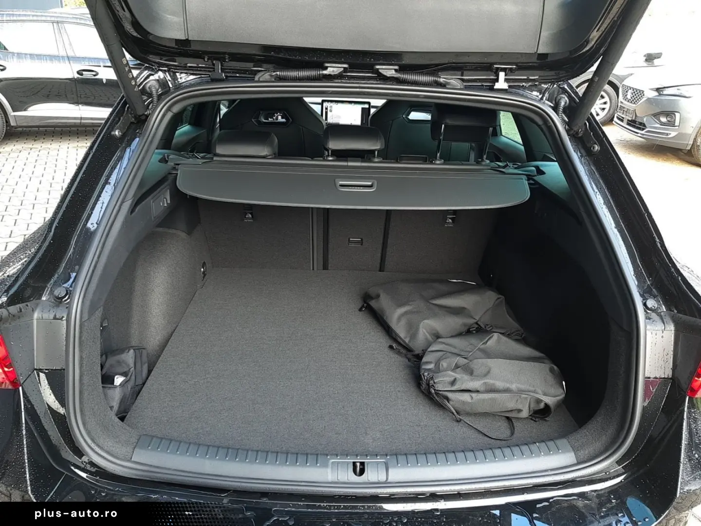 CUPRA Leon Sportstourer VZ E-Hybrid  AHK Sennheiser