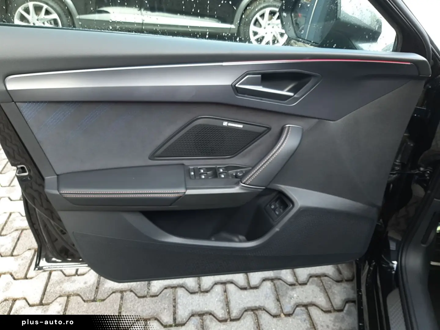 CUPRA Leon Sportstourer VZ E-Hybrid  AHK Sennheiser