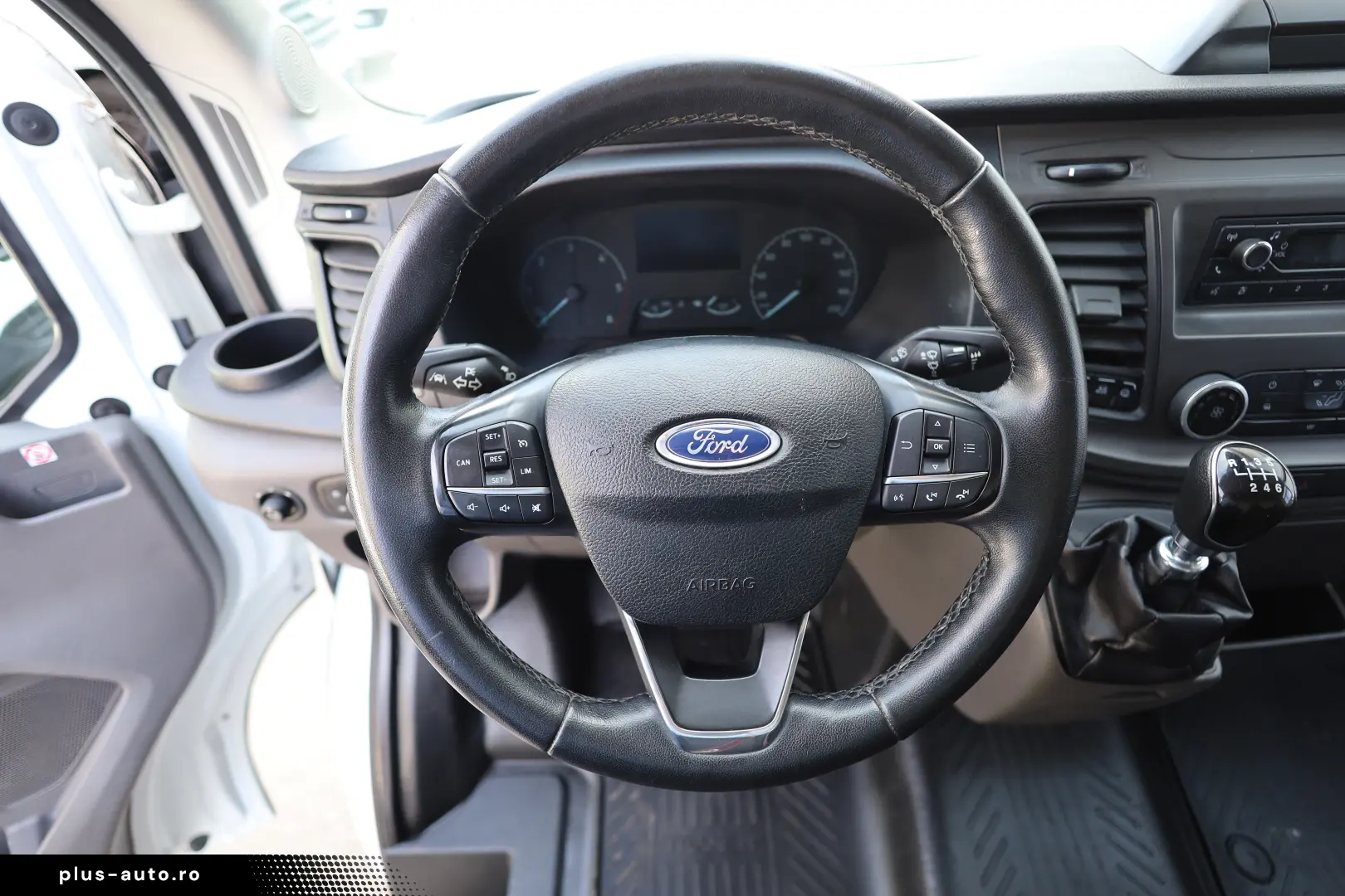 Ford Transit L2H2 2.0D