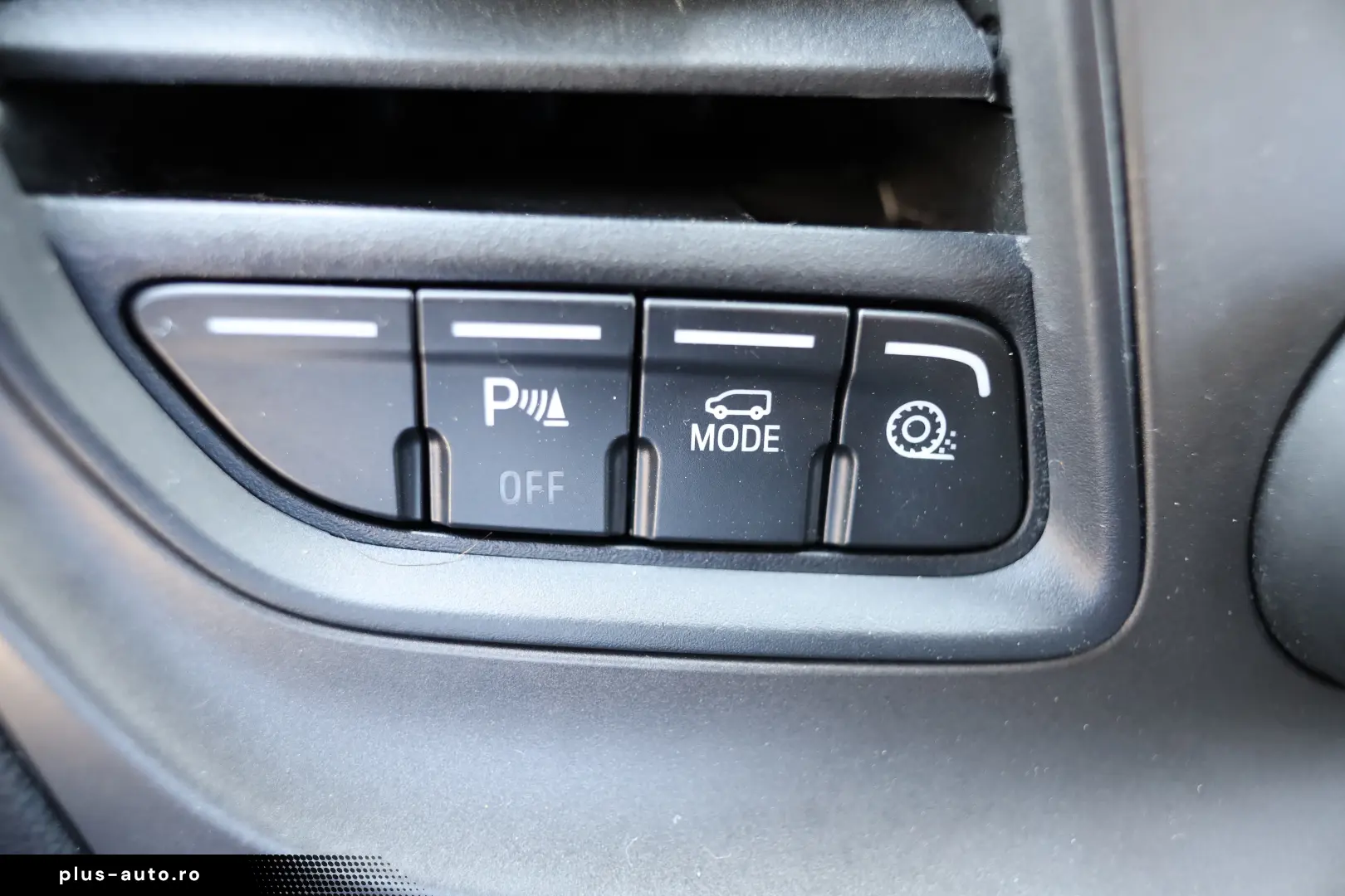 Ford Transit L2H2 2.0D