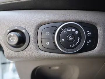 Ford Transit L2H2 2.0D