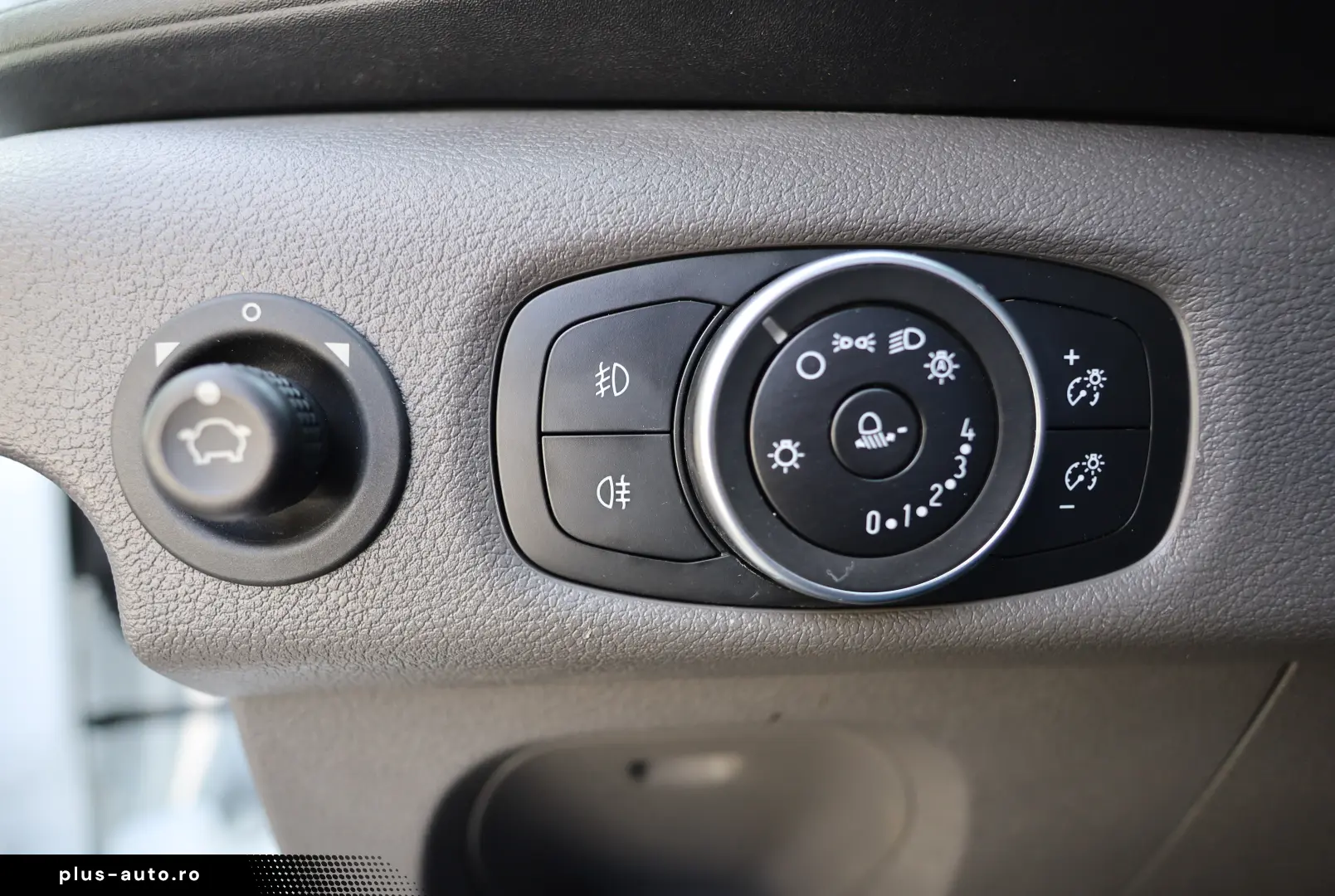 Ford Transit L2H2 2.0D