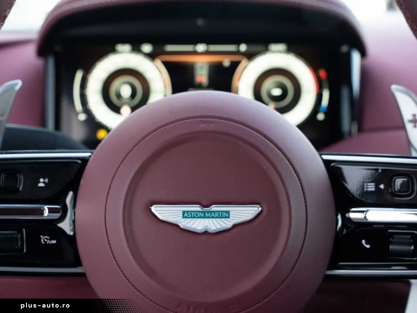 ASTON MARTIN DB12 V8 Coupe